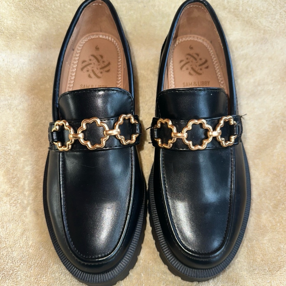 NWOT Women’s Size 6 SAM & LIBBY Chunky Black Rylan Loafers Gold Chain Accent